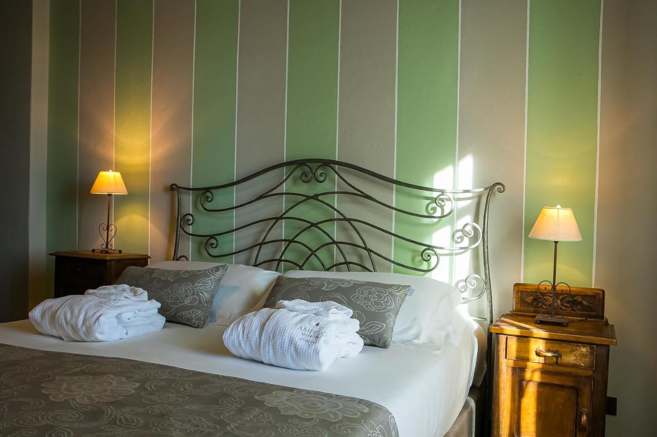 Agriturismo La Torricella Monforte dʼAlba Zewnętrze zdjęcie