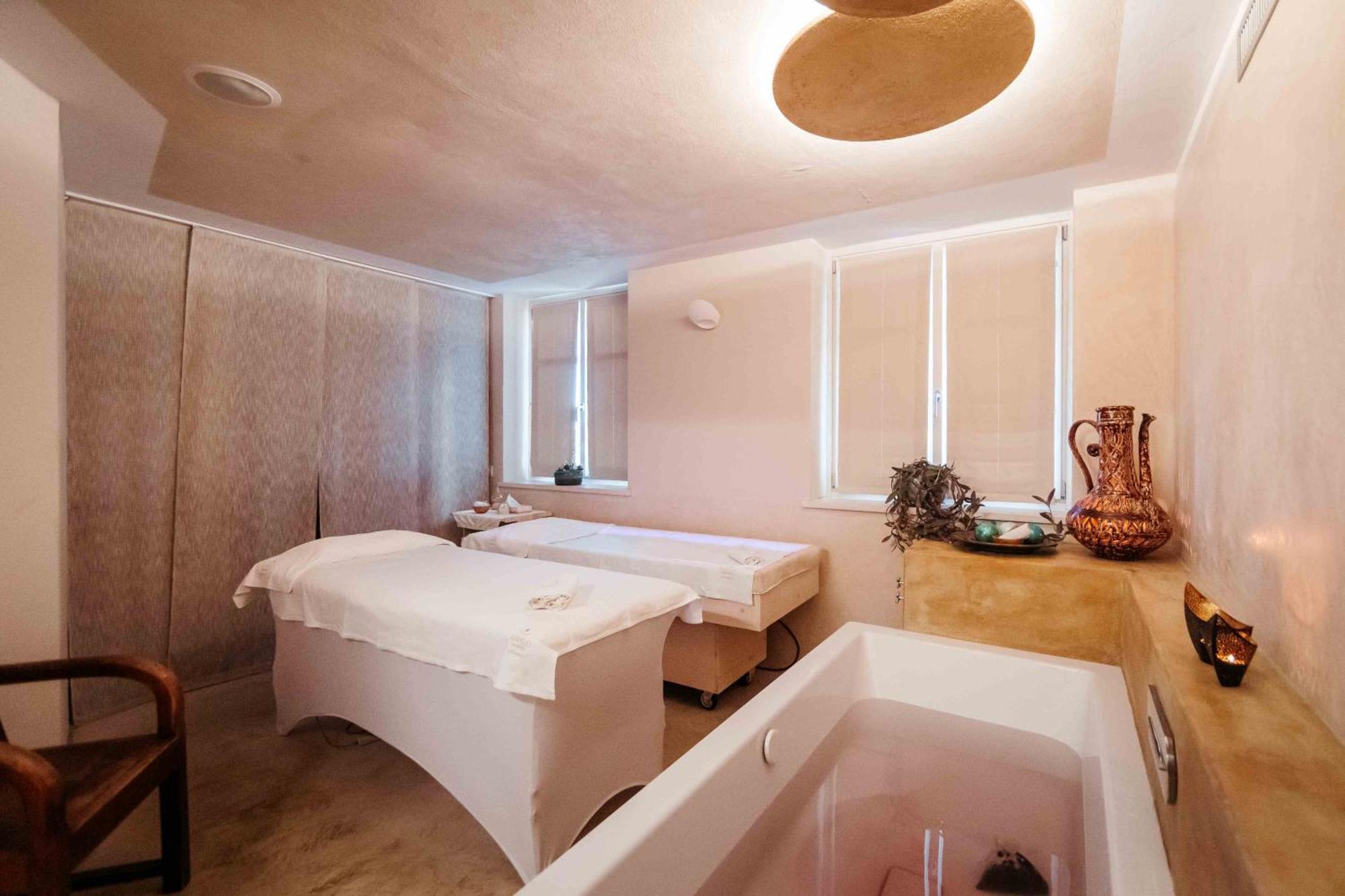 Agriturismo La Torricella Monforte dʼAlba Zewnętrze zdjęcie