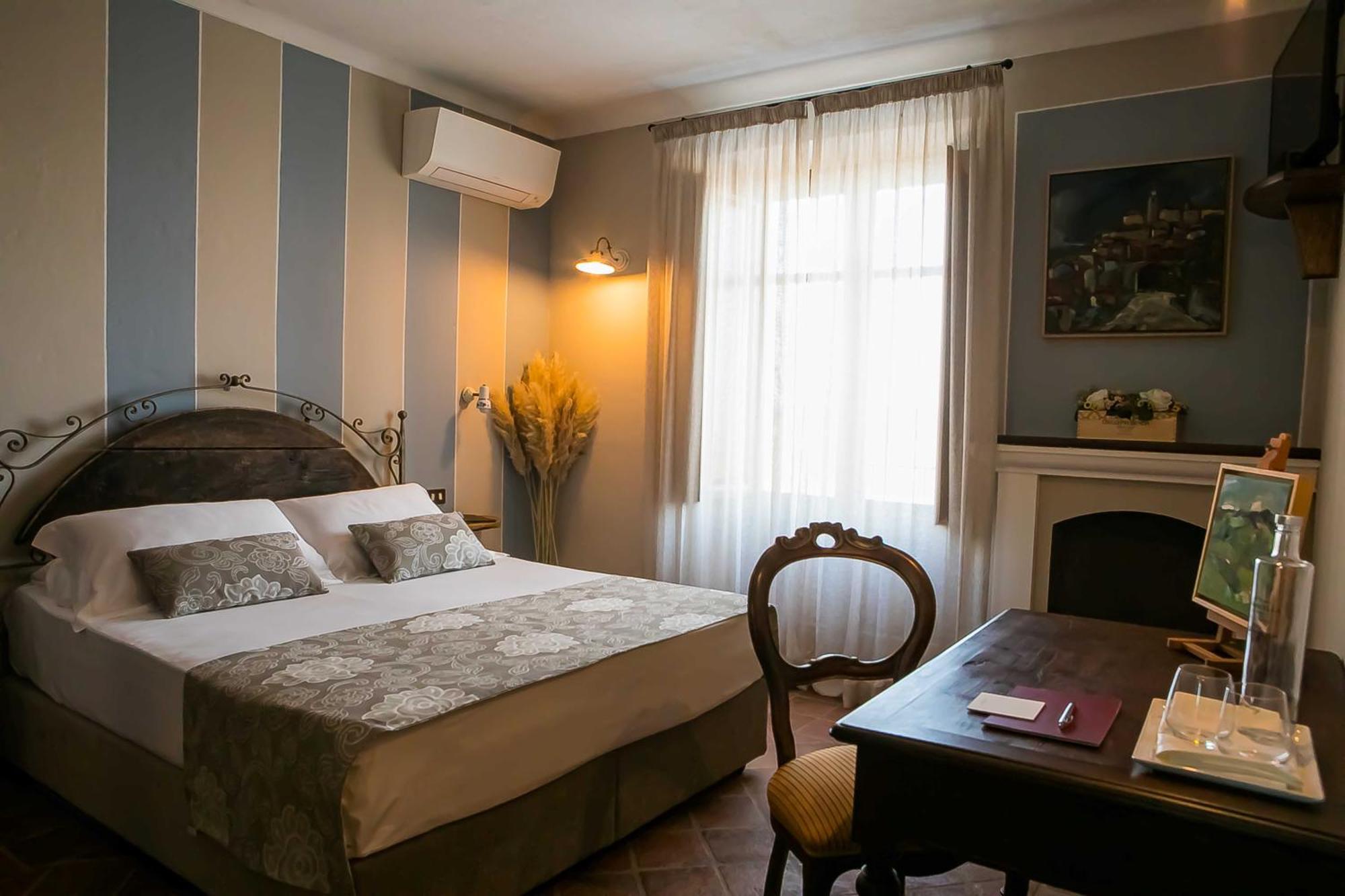 Agriturismo La Torricella Monforte dʼAlba Zewnętrze zdjęcie