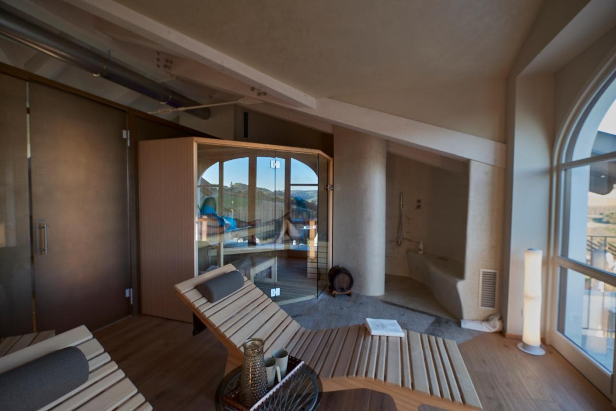 Agriturismo La Torricella Monforte dʼAlba Zewnętrze zdjęcie