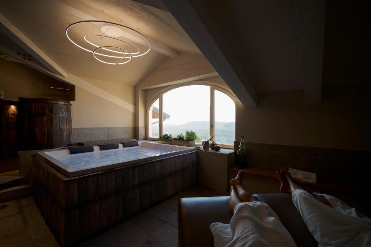 Agriturismo La Torricella Monforte dʼAlba Zewnętrze zdjęcie